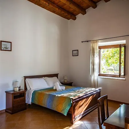 Giannavi Alloggio per agriturismo *