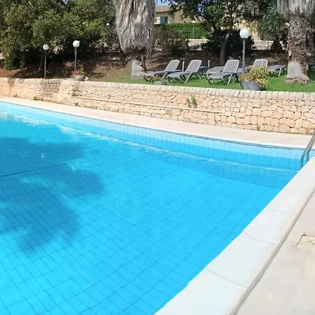Giannavi Farm stay